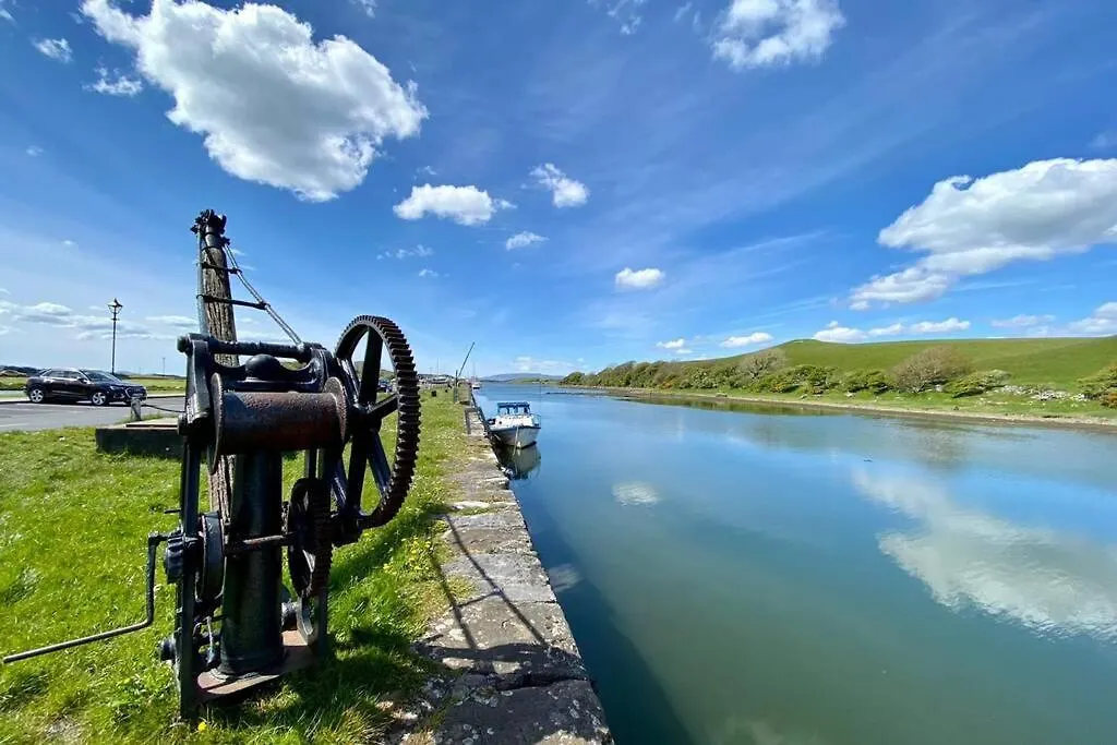 The Reek At The Harbour Mills By Shortstays Westport 0*,  Ireland
